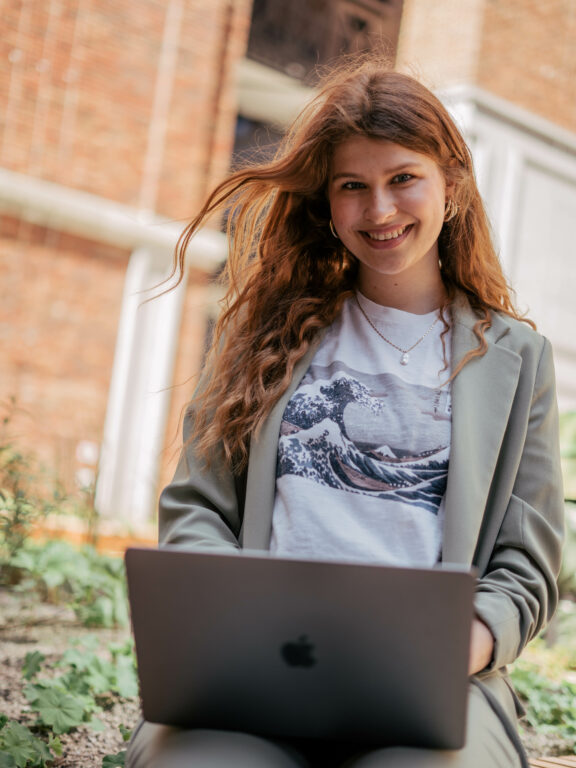 Mila Dutterloo is net afgestudeerd van Webdesign