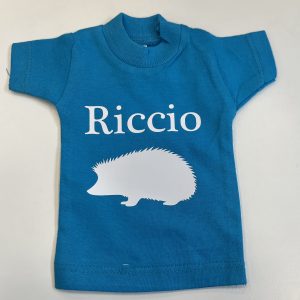 T-shirt ontworpen door student Linn met een zeefdruktechniek tijdens een eigen project binnen de opleiding Mediamaker